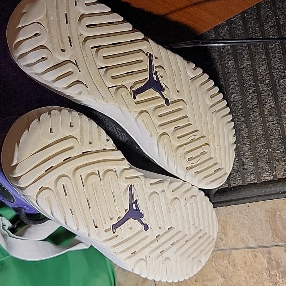 Jordan 1 High React - Picture 9 of 9